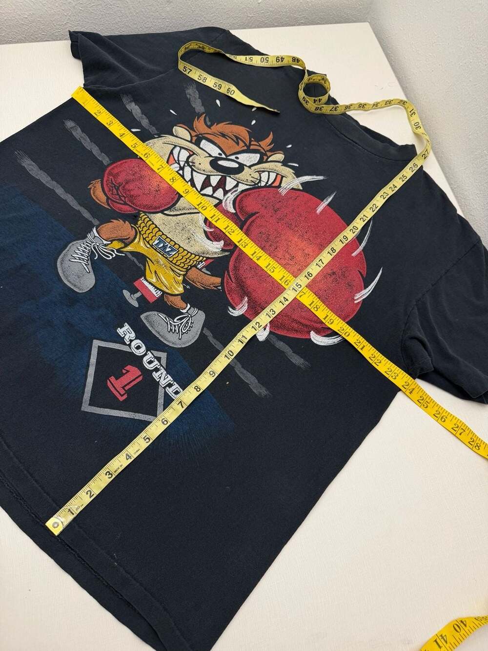 Vintage 1993 Looney Tunes Taz Tasmanian Devil Boxing Double-Sided T-Shirt XL - Picture 8 of 15